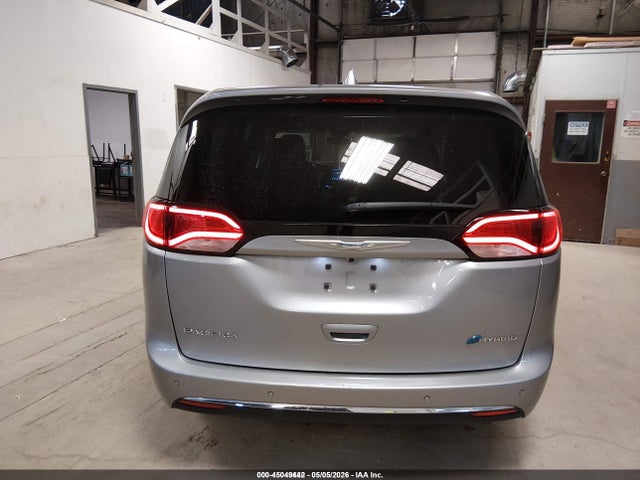 Продажа на аукционе авто 2018 Chrysler Pacifica Hybrid Touring Plus, vin: 2C4RC1H78JR355222, номер лота: 45049442