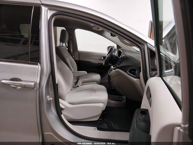 Продажа на аукционе авто 2018 Chrysler Pacifica Hybrid Touring Plus, vin: 2C4RC1H78JR355222, номер лота: 45049442
