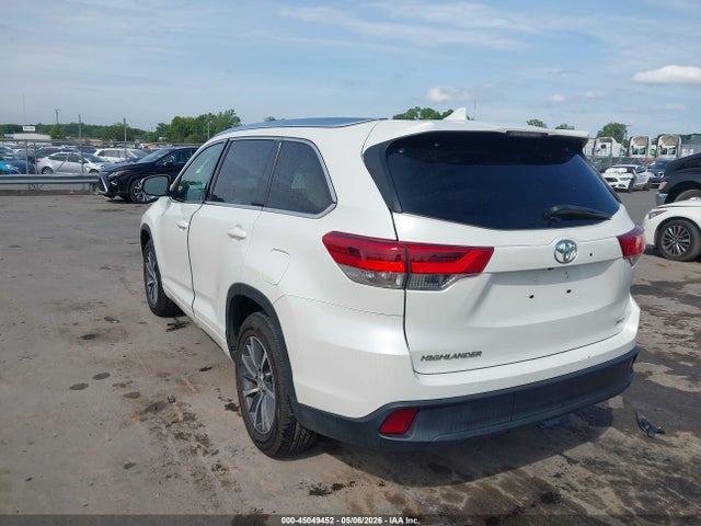 Продаж на аукціоні авто 2018 Toyota Highlander Xle, vin: 5TDKZRFH0JS537059, номер лоту: 45049452