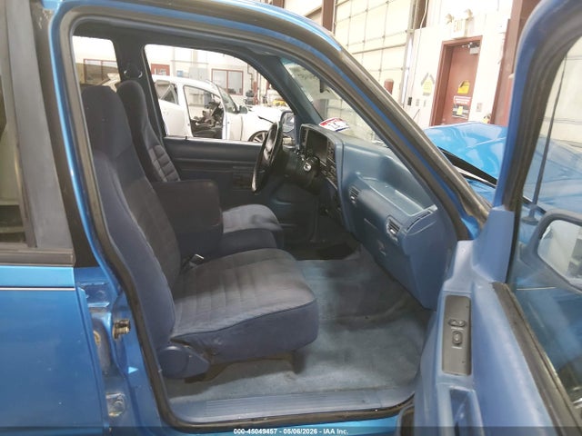 1993 Ford Explorer მანქანა იყიდება აუქციონზე, vin: 1FMDU34X5PUC16147, აუქციონის ნომერი: 45049457