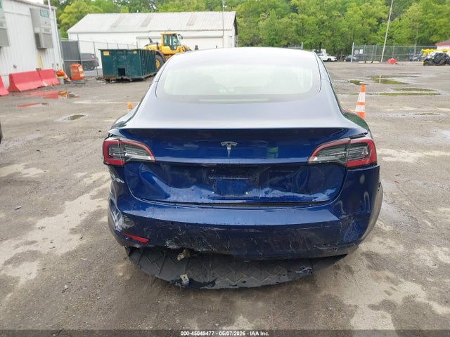 45049477 :رقم المزاد ، 5YJ3E1EA6JF052175 vin ، 2018 Tesla Model 3 مزاد بيع