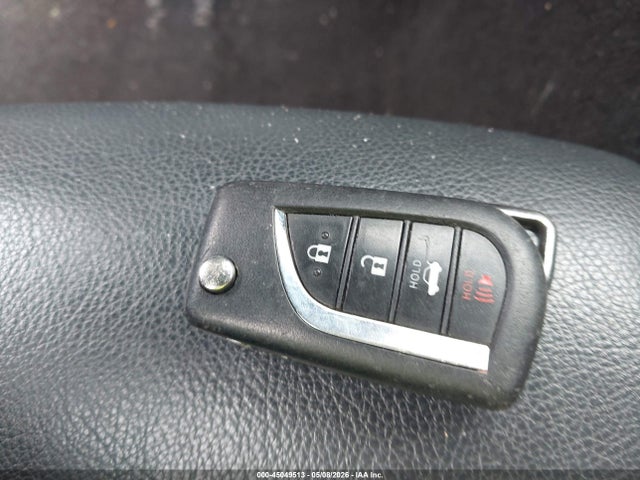 45049513 :رقم المزاد ، 4T1G11AK9NU707742 vin ، 2022 Toyota Camry Se مزاد بيع