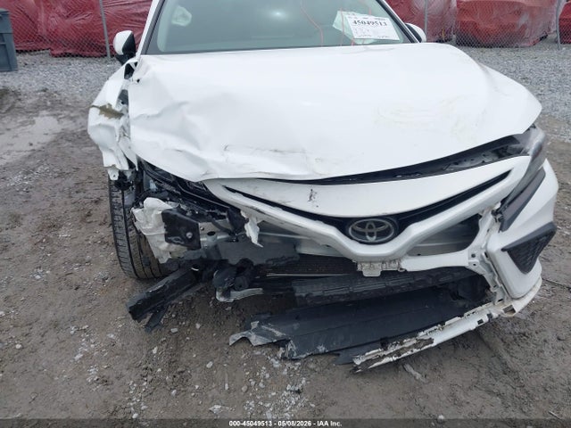 45049513 :رقم المزاد ، 4T1G11AK9NU707742 vin ، 2022 Toyota Camry Se مزاد بيع