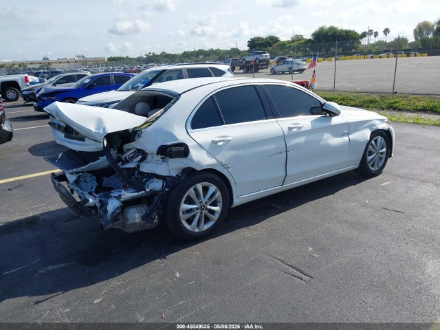 45049535 :رقم المزاد ، 55SWF8DBXKU306225 vin ، 2019 Mercedes-benz C 300 مزاد بيع