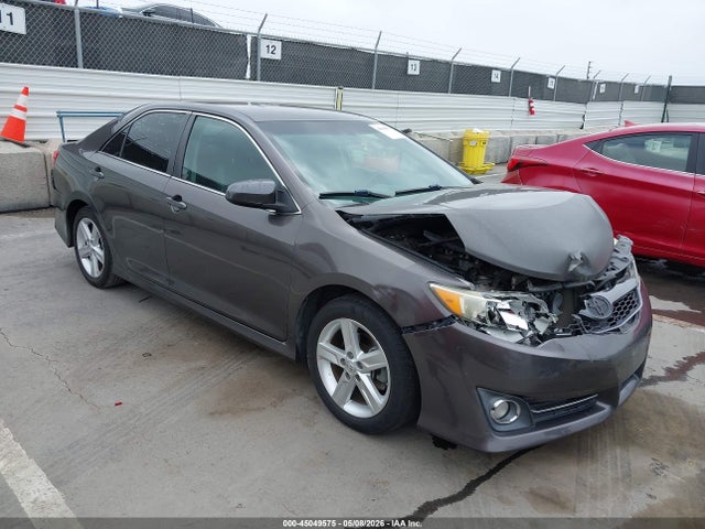 2014 4T1BF1FK1EU814238 main image