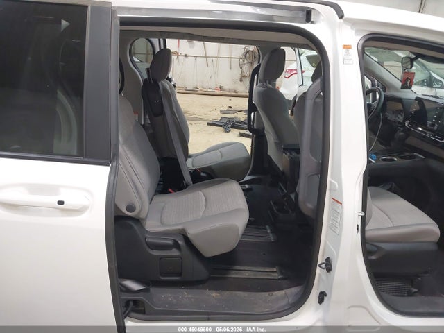 Aukcja sprzedaży 2024 Toyota Sienna Le, vin: 5TDKSKFCXRS110810, numer aukcji: 45049600