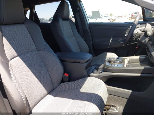 45049643 :رقم المزاد ، JTMBFAEB5TA005409 vin ، 2026 Toyota Bz Xle مزاد بيع