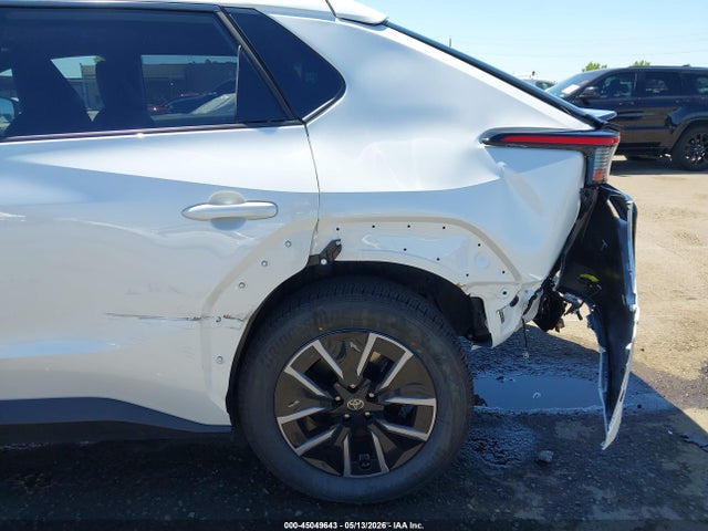 45049643 :رقم المزاد ، JTMBFAEB5TA005409 vin ، 2026 Toyota Bz Xle مزاد بيع