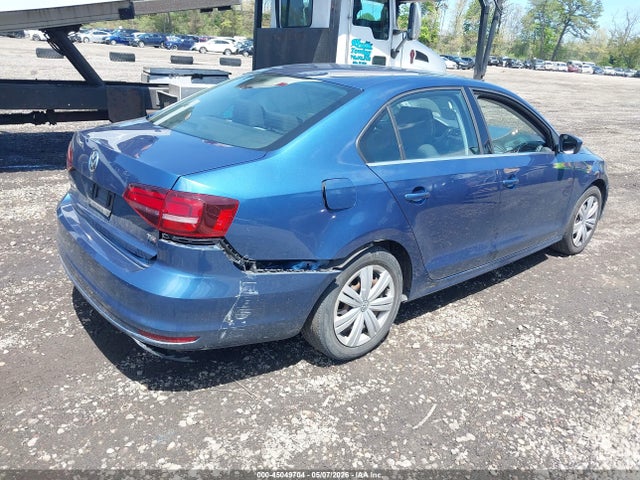 45049704 :رقم المزاد ، 3VW167AJ2HM383593 vin ، 2017 Volkswagen Jetta 1.4t S مزاد بيع