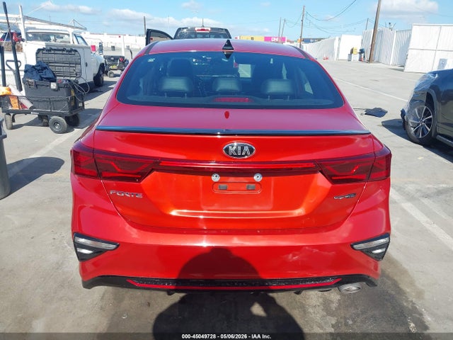 45049728 :رقم المزاد ، 3KPF34AD2ME388792 vin ، 2021 Kia Forte Gt-line مزاد بيع
