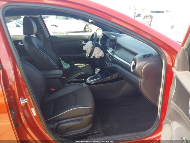45049728 :رقم المزاد ، 3KPF34AD2ME388792 vin ، 2021 Kia Forte Gt-line مزاد بيع