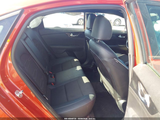 45049728 :رقم المزاد ، 3KPF34AD2ME388792 vin ، 2021 Kia Forte Gt-line مزاد بيع