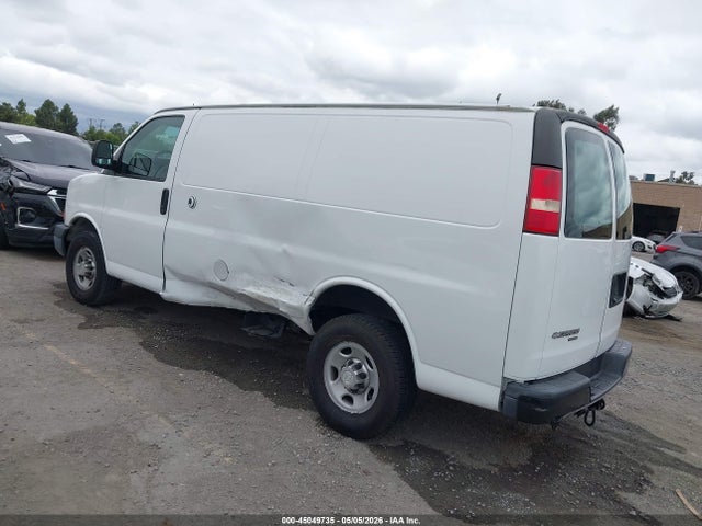 Продажа на аукционе авто 2015 Chevrolet Express 2500 Work Van, vin: 1GCWGFCF1F1230478, номер лота: 45049735