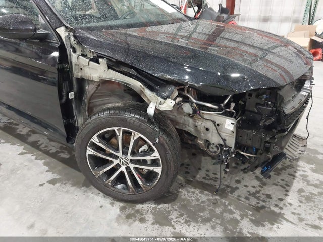 Продажа на аукционе авто 2024 Volkswagen Jetta 1.5t Sport, vin: 3VWBM7BU4RM075040, номер лота: 45049751