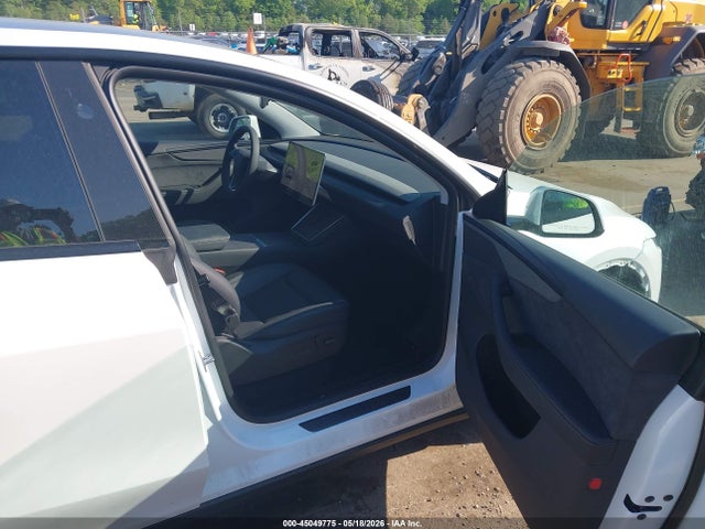 Продажа на аукционе авто 2026 Tesla Model Y All-wheel Drive/long Range Launch Series/premium All-wheel Drive, vin: 7SAYGDEE8TA591288, номер лота: 45049775