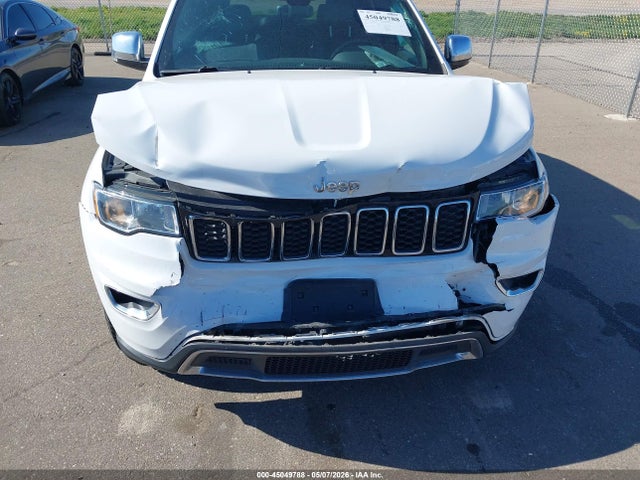 1C4RJFBG0HC890298 Jeep Grand Cherokee Limited 4x4