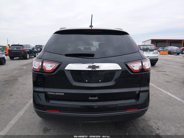 45049791 :رقم المزاد ، 1GNKRGKD8HJ260652 vin ، 2017 Chevrolet Traverse 1lt مزاد بيع