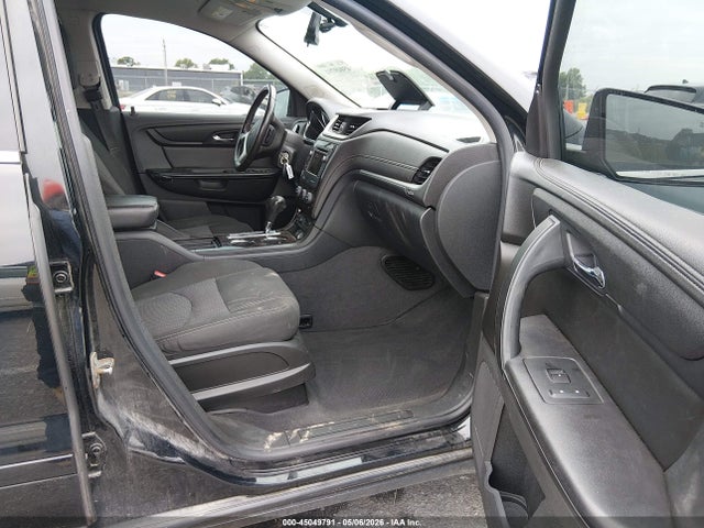 45049791 :رقم المزاد ، 1GNKRGKD8HJ260652 vin ، 2017 Chevrolet Traverse 1lt مزاد بيع