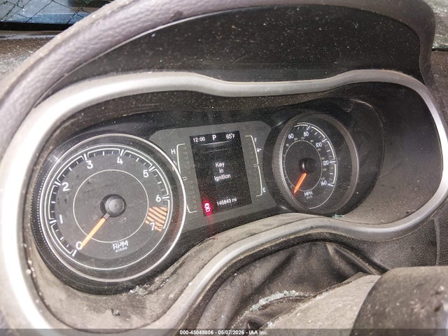 1C4PJMAB8FW792097 Jeep Cherokee Sport