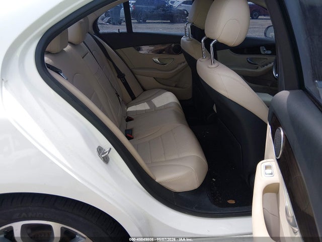 Aukcja sprzedaży 2015 Mercedes-benz C 300 4matic, vin: 55SWF4KB4FU053744, numer aukcji: 45049808