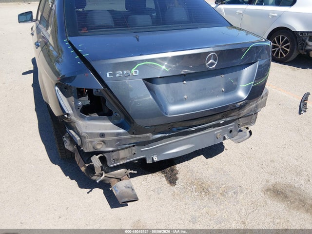 Продажа на аукционе авто 2013 Mercedes-benz C 250 Luxury, vin: WDDGF4HB2DA774413, номер лота: 45049821