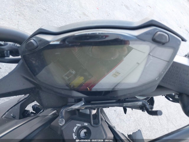 2022 Suzuki Gsx-s750 M/z მანქანა იყიდება აუქციონზე, vin: JS1C533B2N7101062, აუქციონის ნომერი: 45049838