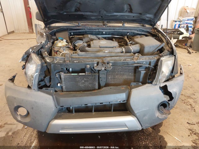 45049863 :رقم المزاد ، 5N1AN0NW5FN662828 vin ، 2015 Nissan Xterra Pro-4x/s/x مزاد بيع