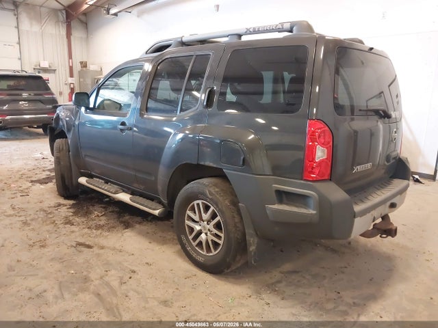 45049863 :رقم المزاد ، 5N1AN0NW5FN662828 vin ، 2015 Nissan Xterra Pro-4x/s/x مزاد بيع