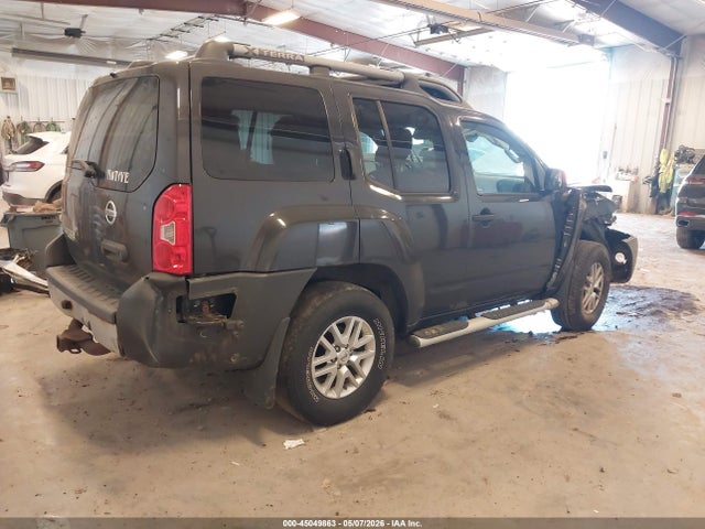45049863 :رقم المزاد ، 5N1AN0NW5FN662828 vin ، 2015 Nissan Xterra Pro-4x/s/x مزاد بيع