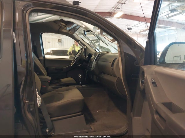 45049863 :رقم المزاد ، 5N1AN0NW5FN662828 vin ، 2015 Nissan Xterra Pro-4x/s/x مزاد بيع