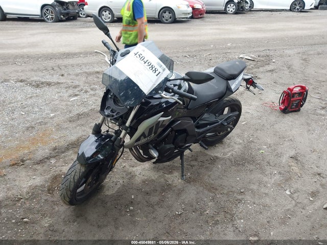 45049881 :رقم المزاد ، LCEPEVLB7P6000272 vin ، 2023 Cf Moto 650nk مزاد بيع