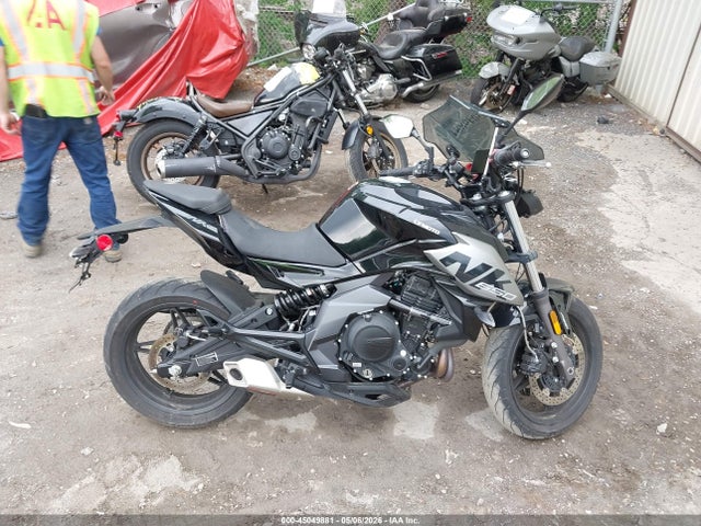 45049881 :رقم المزاد ، LCEPEVLB7P6000272 vin ، 2023 Cf Moto 650nk مزاد بيع