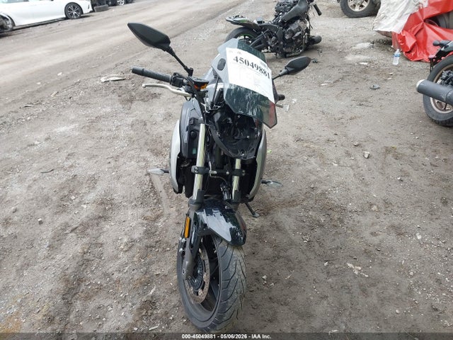 45049881 :رقم المزاد ، LCEPEVLB7P6000272 vin ، 2023 Cf Moto 650nk مزاد بيع