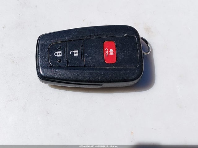 JTDKARFU9K3100586 Toyota PRIUS XLE