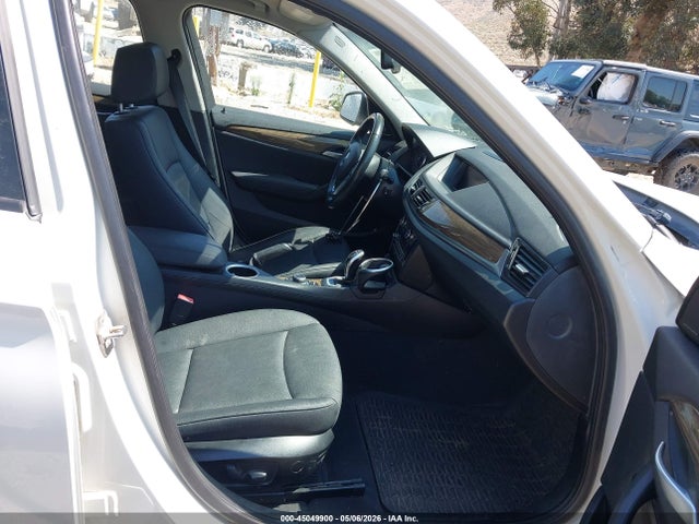 Продаж на аукціоні авто 2015 Bmw X1 Xdrive28i, vin: WBAVL1C50FVY35017, номер лоту: 45049900