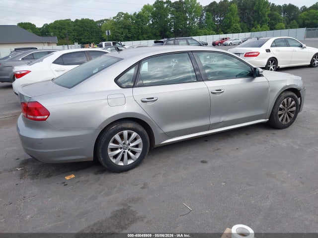 Продажа на аукционе авто 2013 Volkswagen Passat S, vin: 1VWAH7A33DC059897, номер лота: 45049909