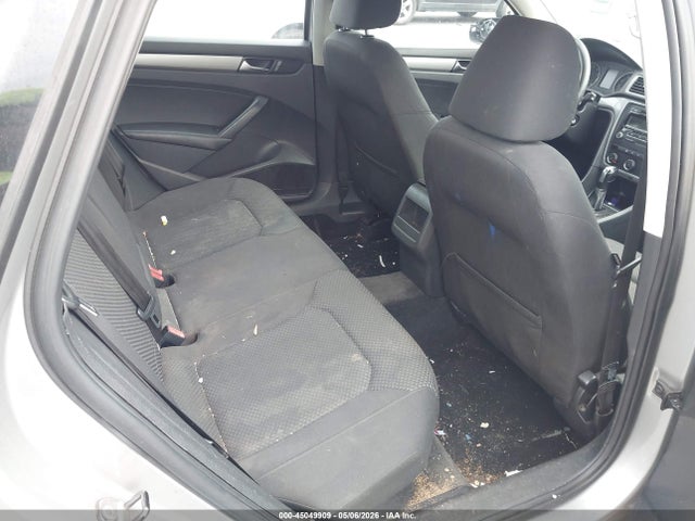 Продажа на аукционе авто 2013 Volkswagen Passat S, vin: 1VWAH7A33DC059897, номер лота: 45049909
