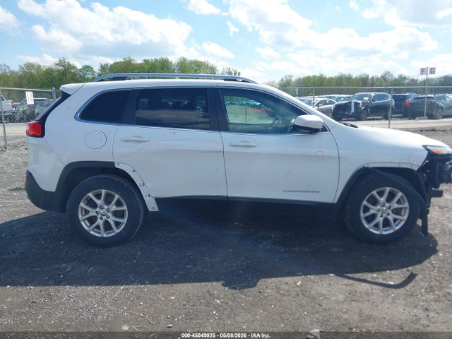 Продаж на аукціоні авто 2015 Jeep Cherokee Latitude, vin: 1C4PJMCB6FW714589, номер лоту: 45049925