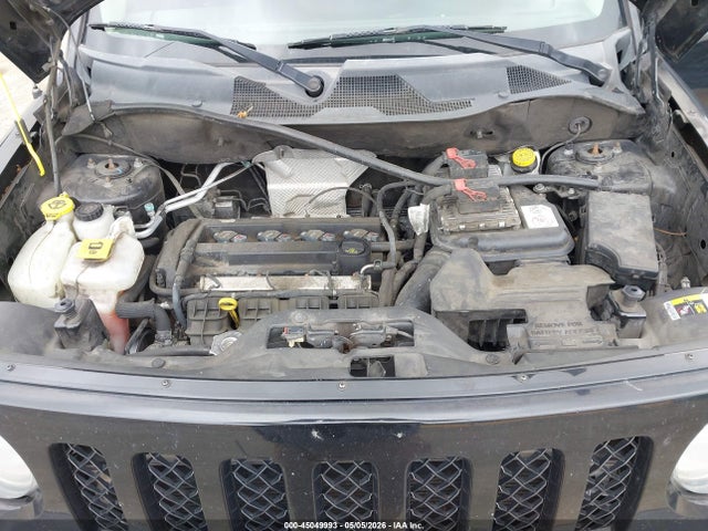 45049993 :رقم المزاد ، 1C4NJRFB5HD174103 vin ، 2017 Jeep Patriot Latitude 4x4 مزاد بيع