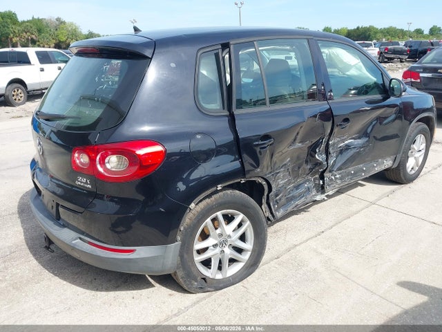 45050012 :رقم المزاد ، WVGBV7AX8BW506377 vin ، 2011 Volkswagen Tiguan S مزاد بيع