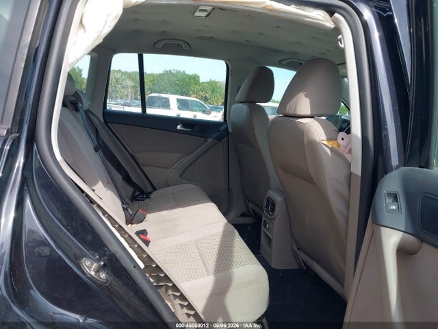 45050012 :رقم المزاد ، WVGBV7AX8BW506377 vin ، 2011 Volkswagen Tiguan S مزاد بيع