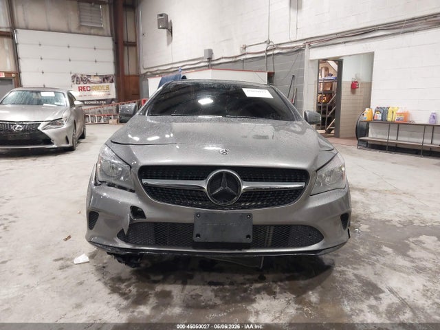 45050027 :رقم المزاد ، WDDSJ4GB0JN523176 vin ، 2018 Mercedes-benz Cla 250 4matic مزاد بيع