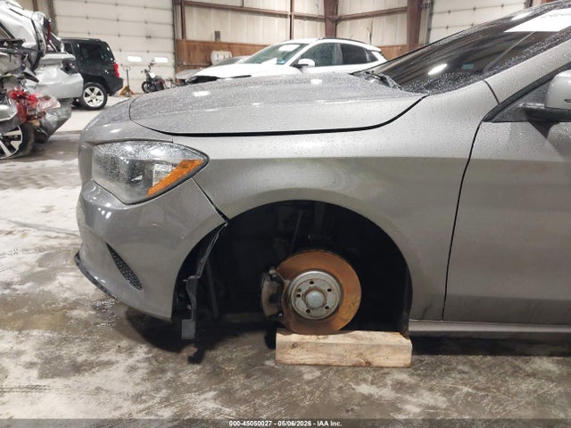 45050027 :رقم المزاد ، WDDSJ4GB0JN523176 vin ، 2018 Mercedes-benz Cla 250 4matic مزاد بيع