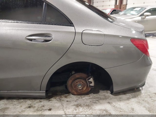 45050027 :رقم المزاد ، WDDSJ4GB0JN523176 vin ، 2018 Mercedes-benz Cla 250 4matic مزاد بيع
