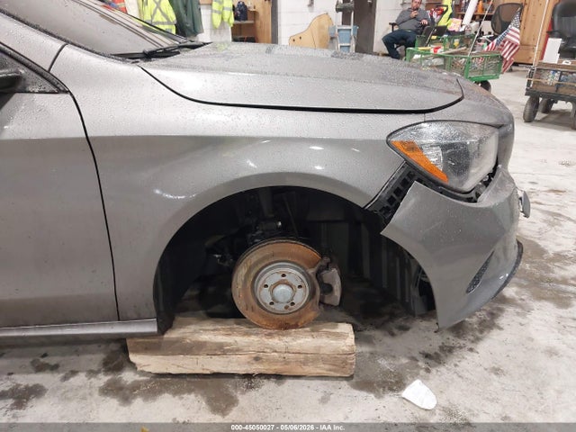 45050027 :رقم المزاد ، WDDSJ4GB0JN523176 vin ، 2018 Mercedes-benz Cla 250 4matic مزاد بيع