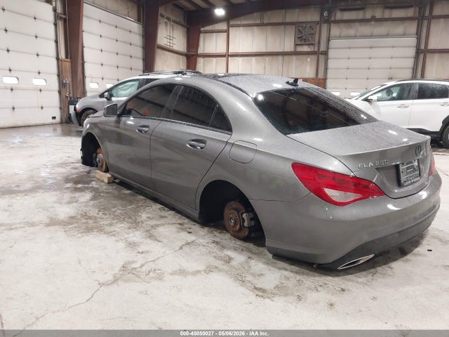 45050027 :رقم المزاد ، WDDSJ4GB0JN523176 vin ، 2018 Mercedes-benz Cla 250 4matic مزاد بيع