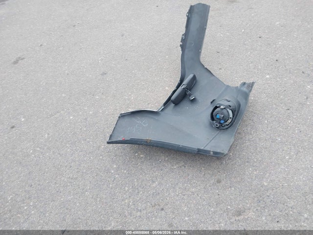 45050068 :رقم المزاد ، JA4AZ3A35FZ003981 vin ، 2015 Mitsubishi Outlander Se مزاد بيع