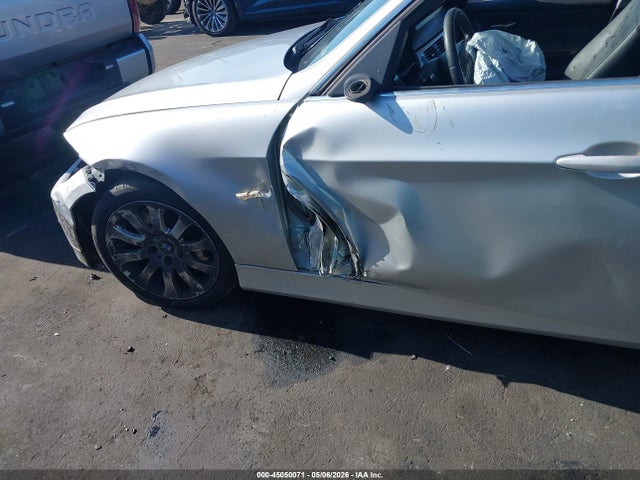 Продажа на аукционе авто 2006 Bmw 330i, vin: WBAVB33526KR81838, номер лота: 45050071
