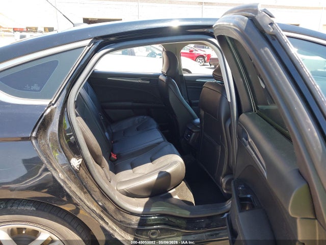 45050082 :رقم المزاد ، 3FA6P0SU4GR241680 vin ، 2016 Ford Fusion Energi Titanium مزاد بيع