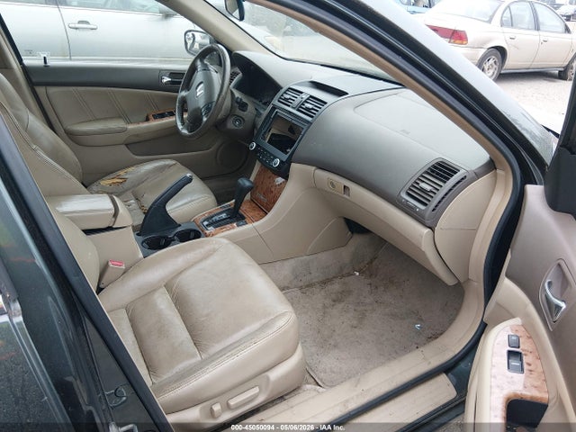 2005 Honda Accord 3.0 Ex მანქანა იყიდება აუქციონზე, vin: 1HGCM66835A035829, აუქციონის ნომერი: 45050094